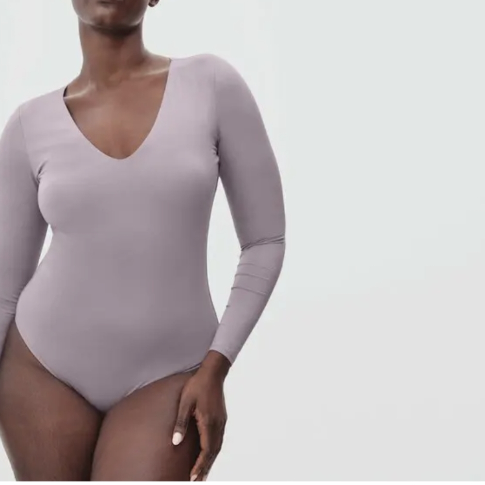 Everlane Women's Long-Sleeve V-Neck Bodysuit: Dusty Lavender